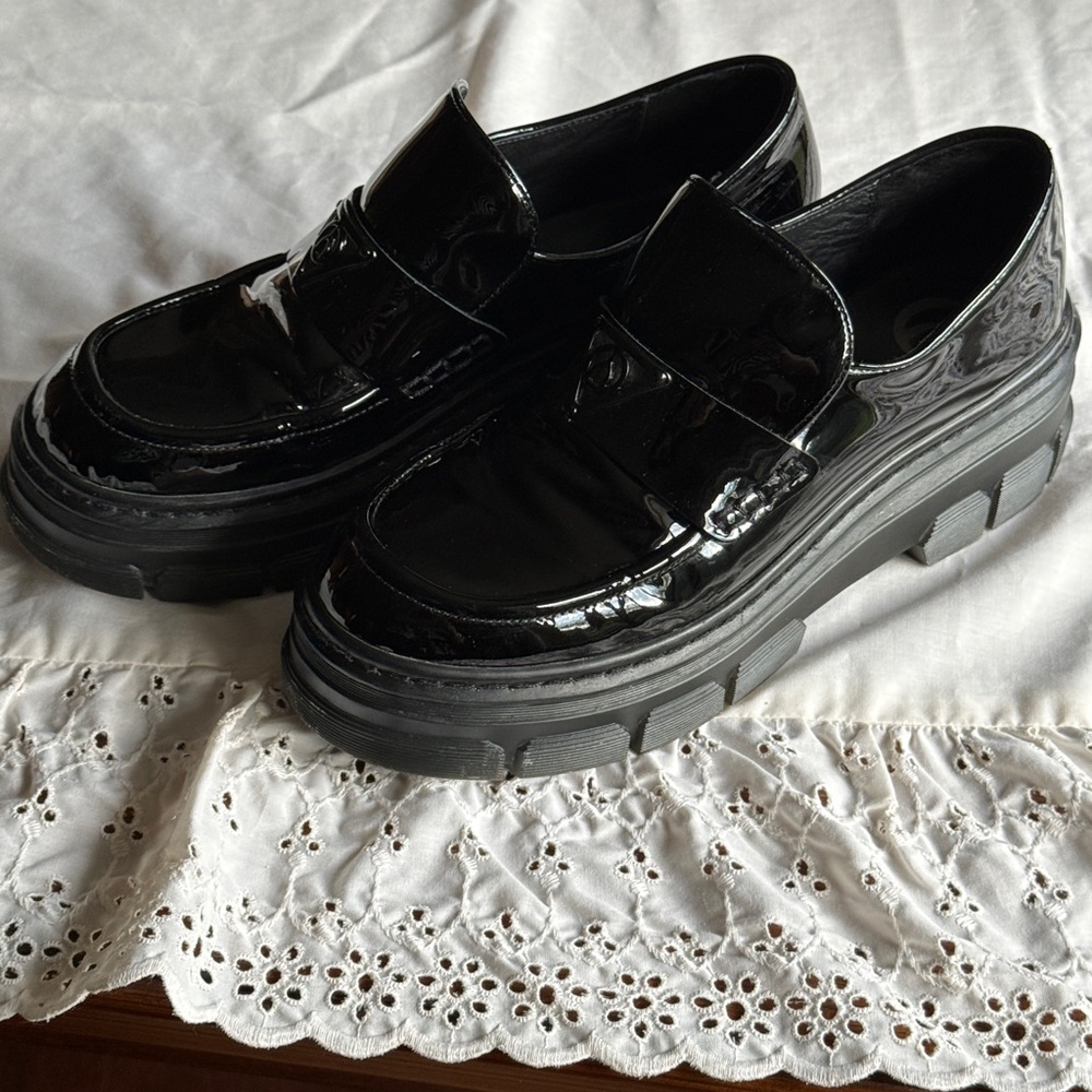 Wishbone Collection Chunky Black Patent Leather Loafers